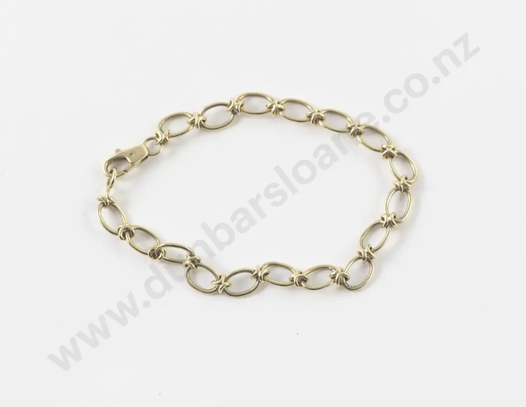 9ct Fancy Curb Link Bracelet Image 1++