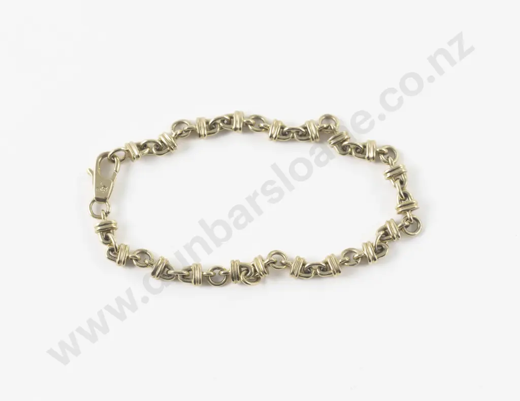 9ct Fancy Link Bracelet Image 1++