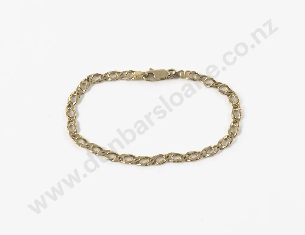 9ct Double Curb Link Bracelet Image 1++