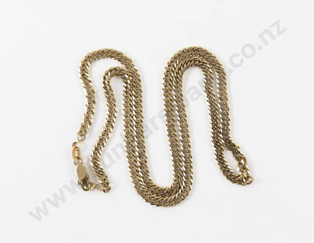 18ct Fancy Curb Link Neck Chain Image 1++
