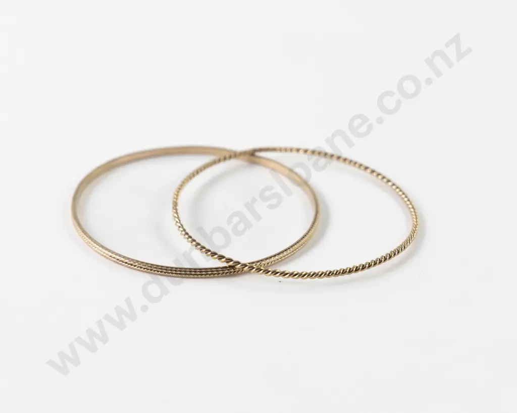Two Thin 9ct Bangles Image 1++
