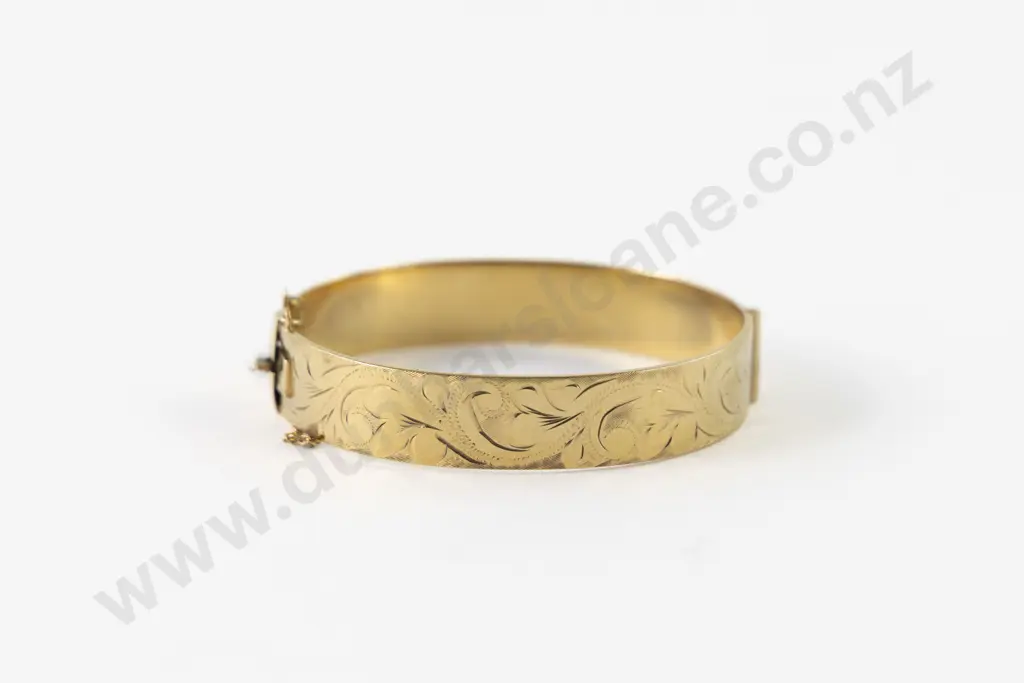 9ct Metal Core Half Engraved Hinged Snap Bangle Image 1++