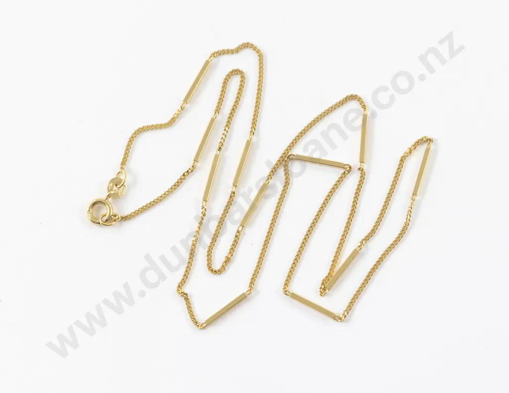 18ct Rail and Fine Curb Link Neck Chain Image 1++