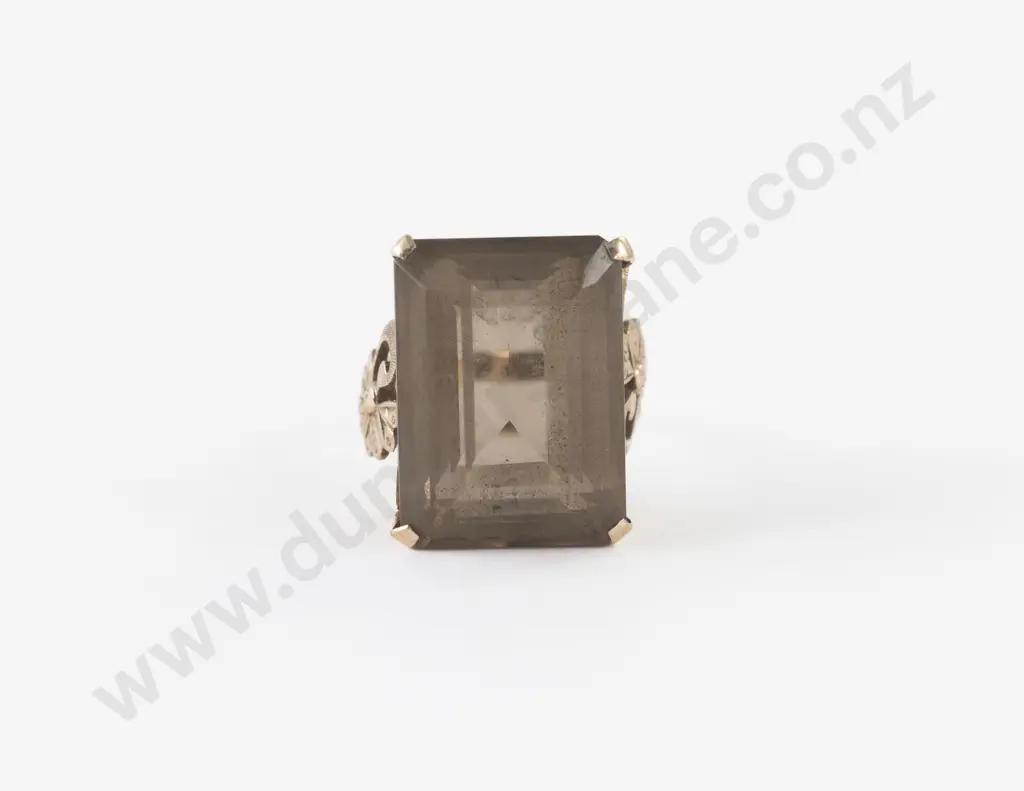 9ct Single Smoky Quartz Dress Ring Image 1++