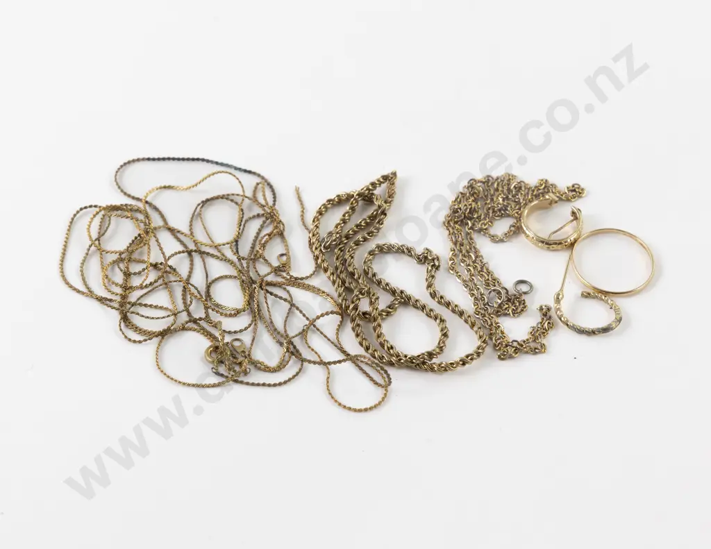 18ct Plain Wedding Band Image 1++