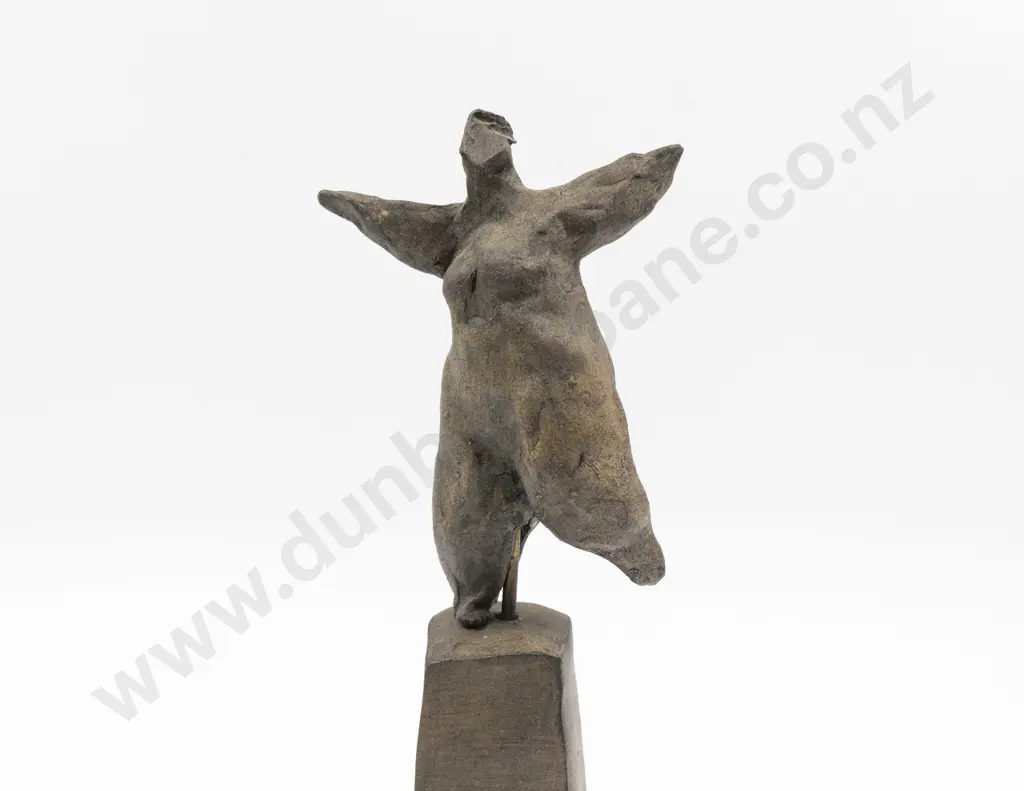 Di Conway - Figural Sculpture Image 1++