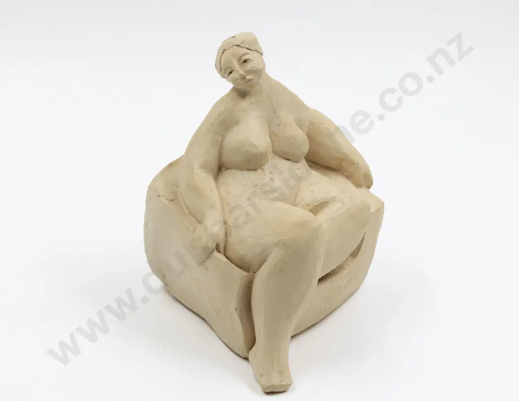 Di Conway - Two Figural Sculptures Image 1++