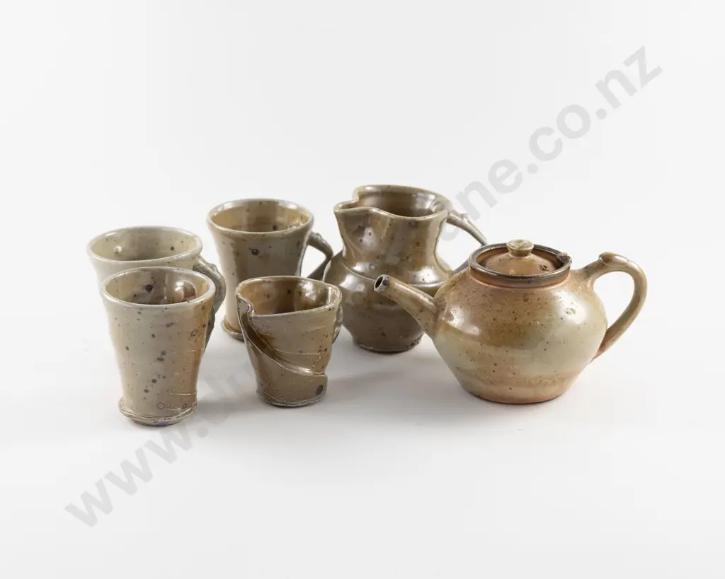 Ross Mitchell-Anyon Tea Set Image 1++