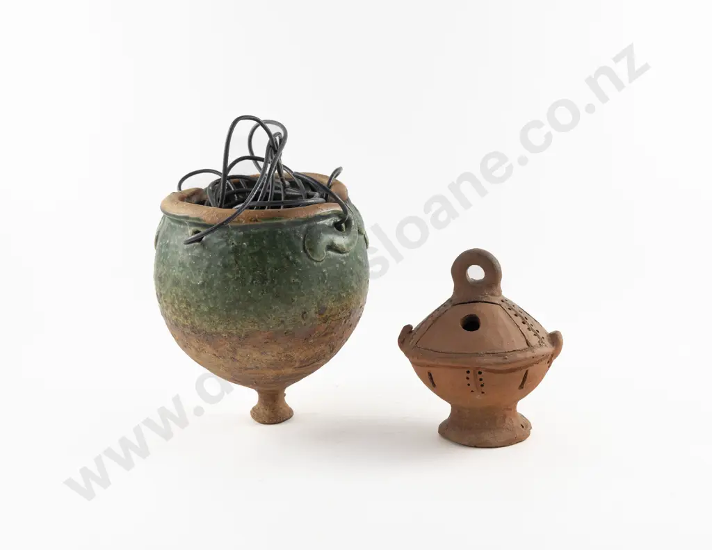 NZ Pottery Hanging Plant Holder & Incense Burner Image 1++