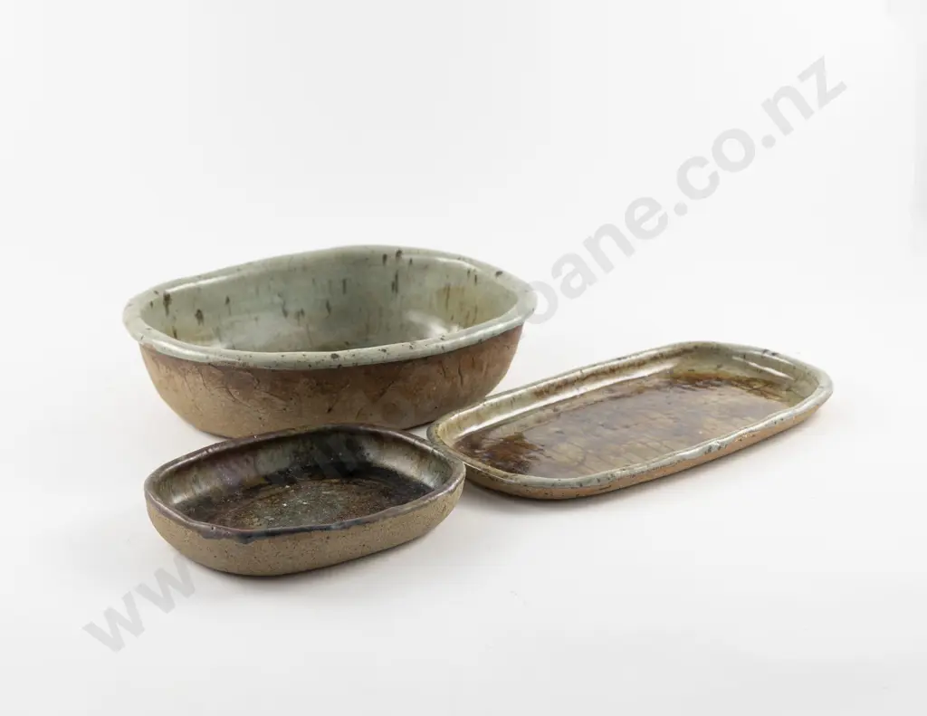 Three NZ Pottery Serving Dishes Image 1++