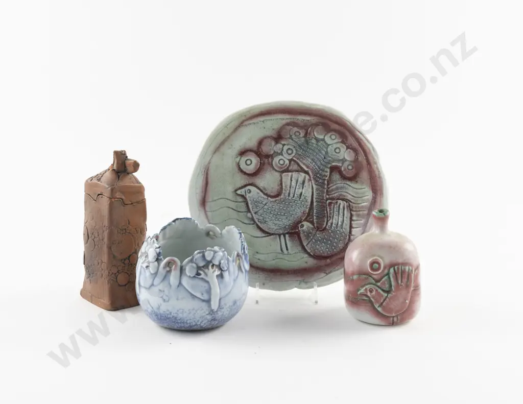 Four Pieces NZ Pottery (one a/f) Image 1++