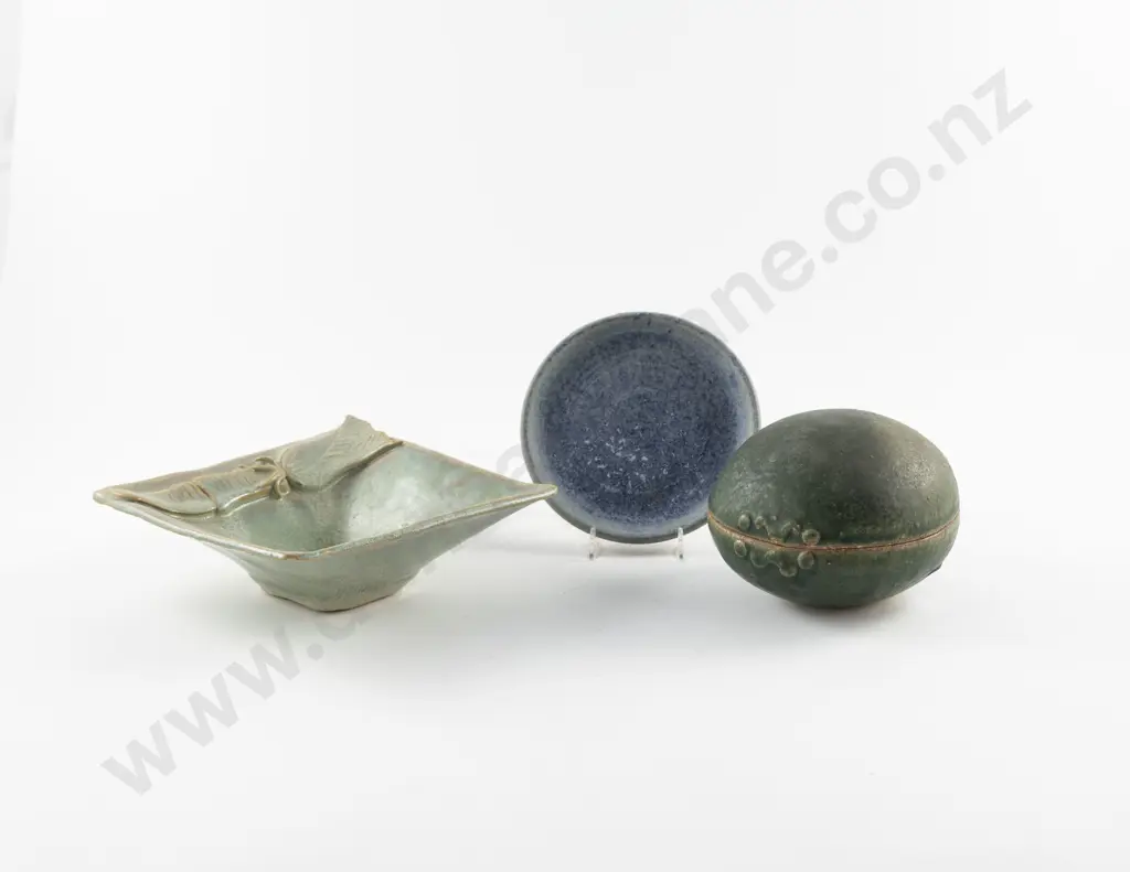 Three Pieces NZ Pottery Image 1++