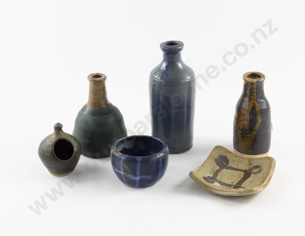 Six Pieces Assorted NZ Pottery Image 1++