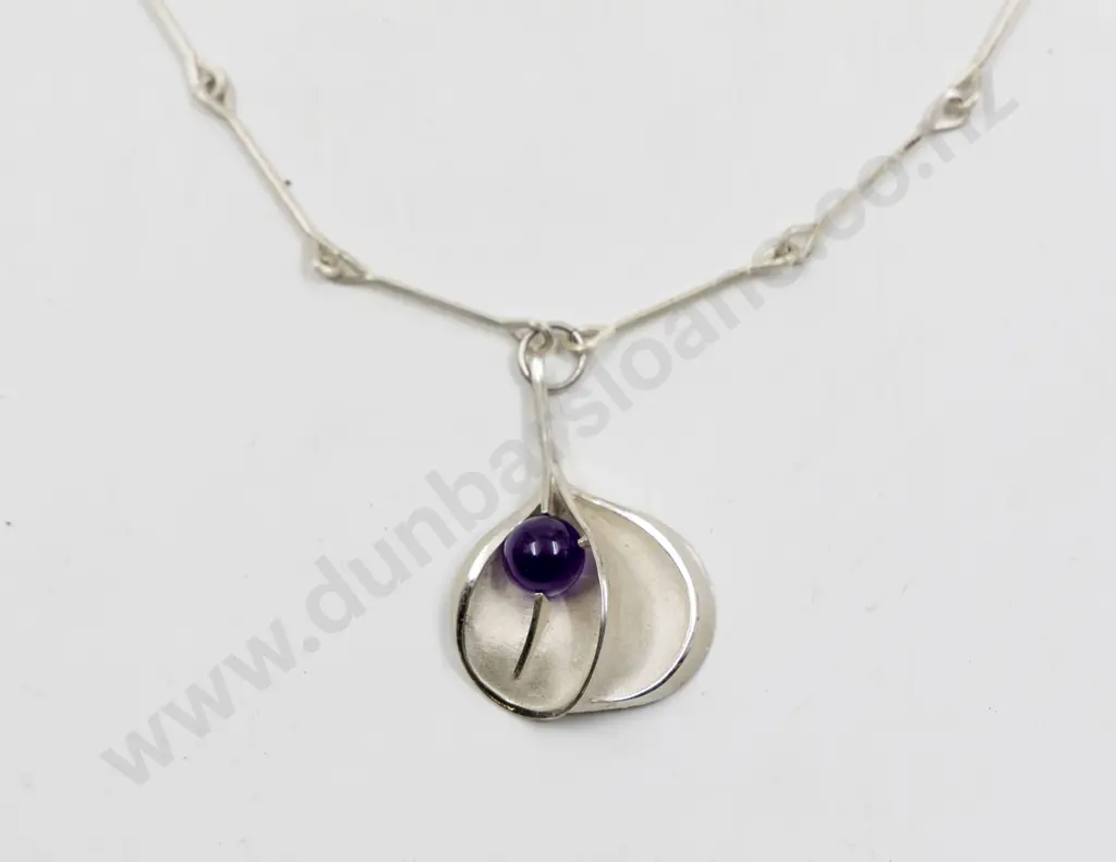 NZ Mid Century Sterling Silver & Amethyst Pendant Image 1++