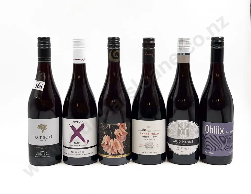 NZ Six Assorted Pinot Noir Image 1++