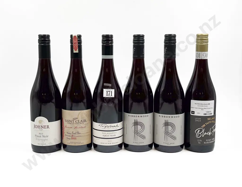 NZ Six Assorted Pinot Noir Image 1++