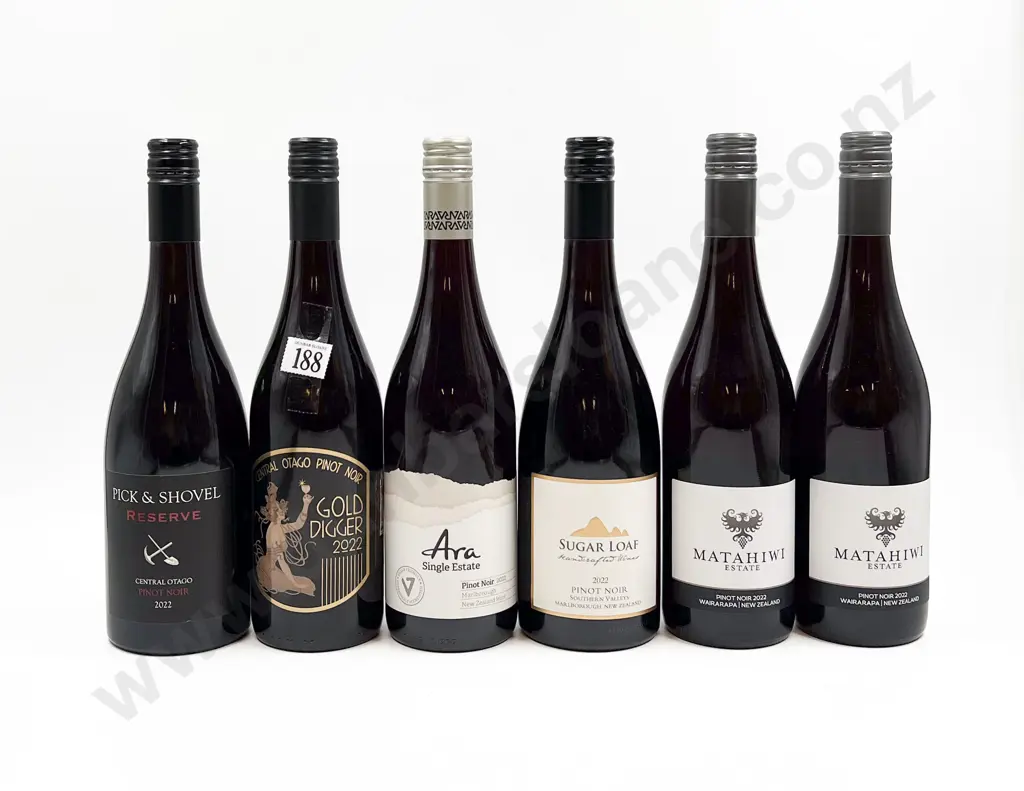 NZ Six Assorted Pinot Noir Image 1++