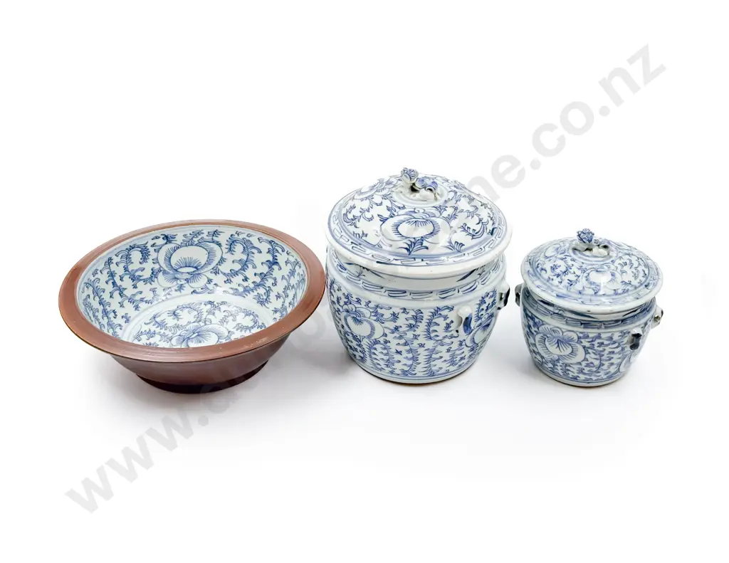 Three Pieces of Blue and White China Image 1++
