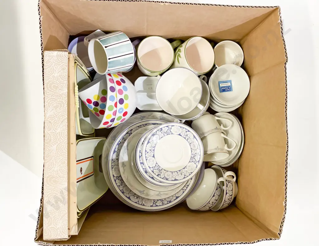 Five Boxes of Assorted Kitchen Ware Image 1++
