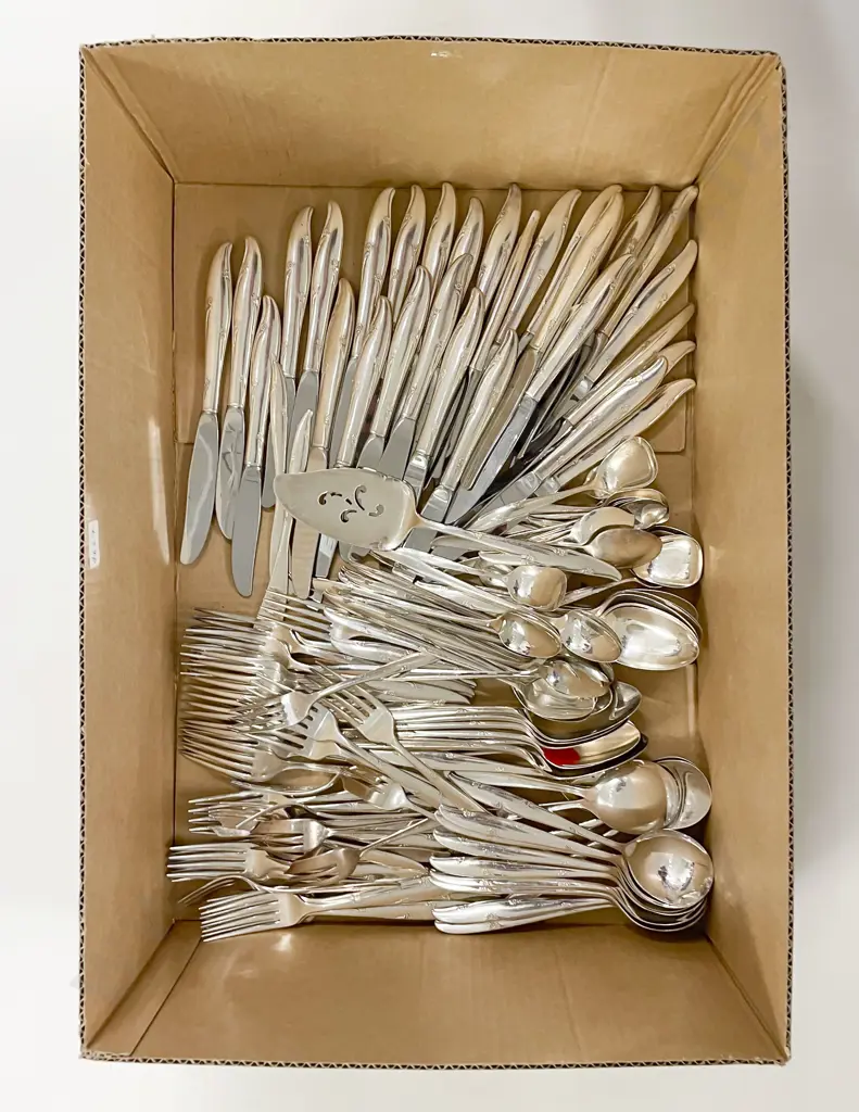 Qty of Assorted S/P Cutlery Image 1++
