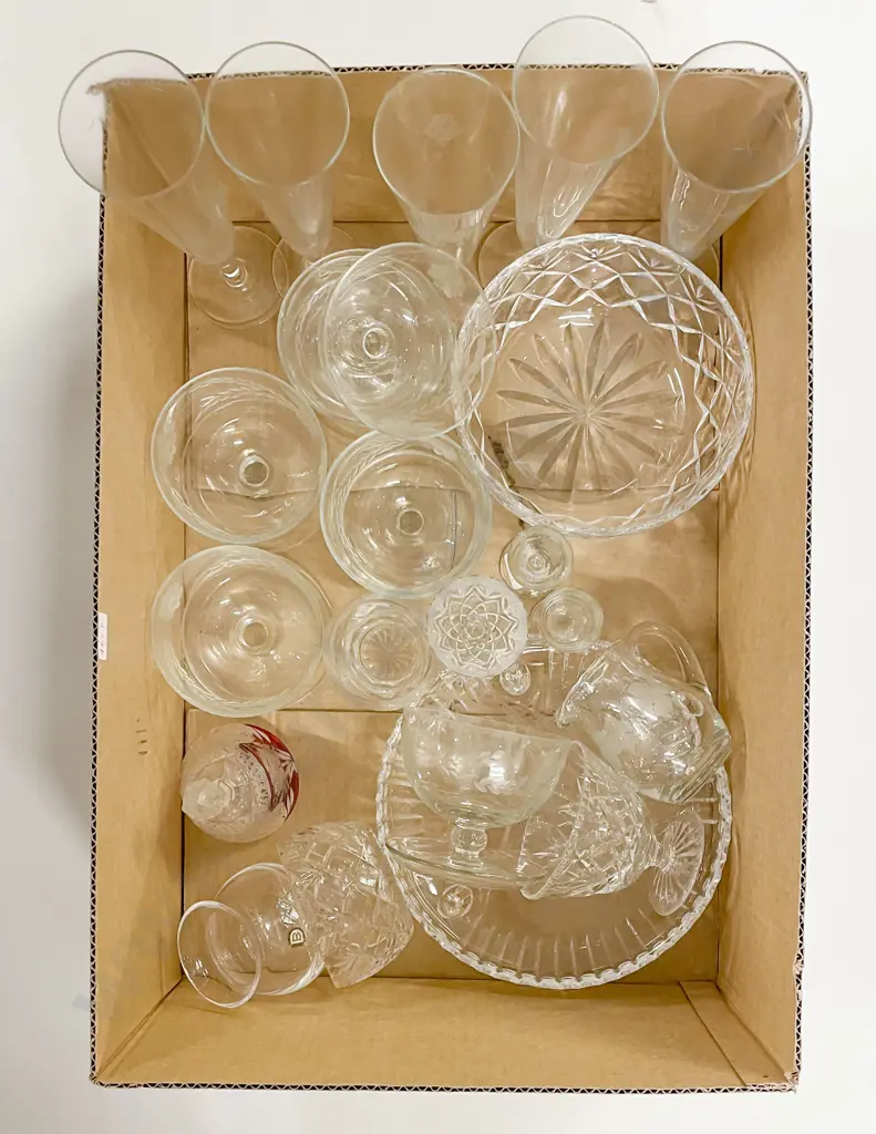 Box of Assorted Crystal and Glassware Image 1++