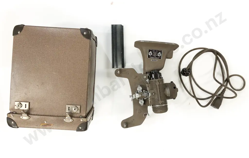 Two Vintage Slide Projectors Image 1++