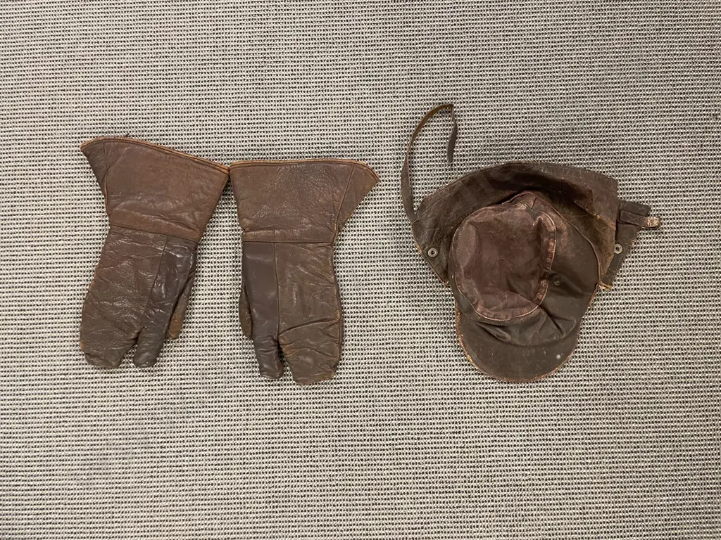 Vintage Leather Jacket and Matching Trousers together with Gloves and Hat Image 1++