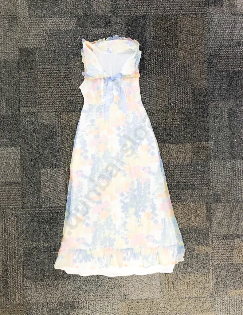 Qty of Assorted Table Covers and Ladies Togs etc. Image 1++
