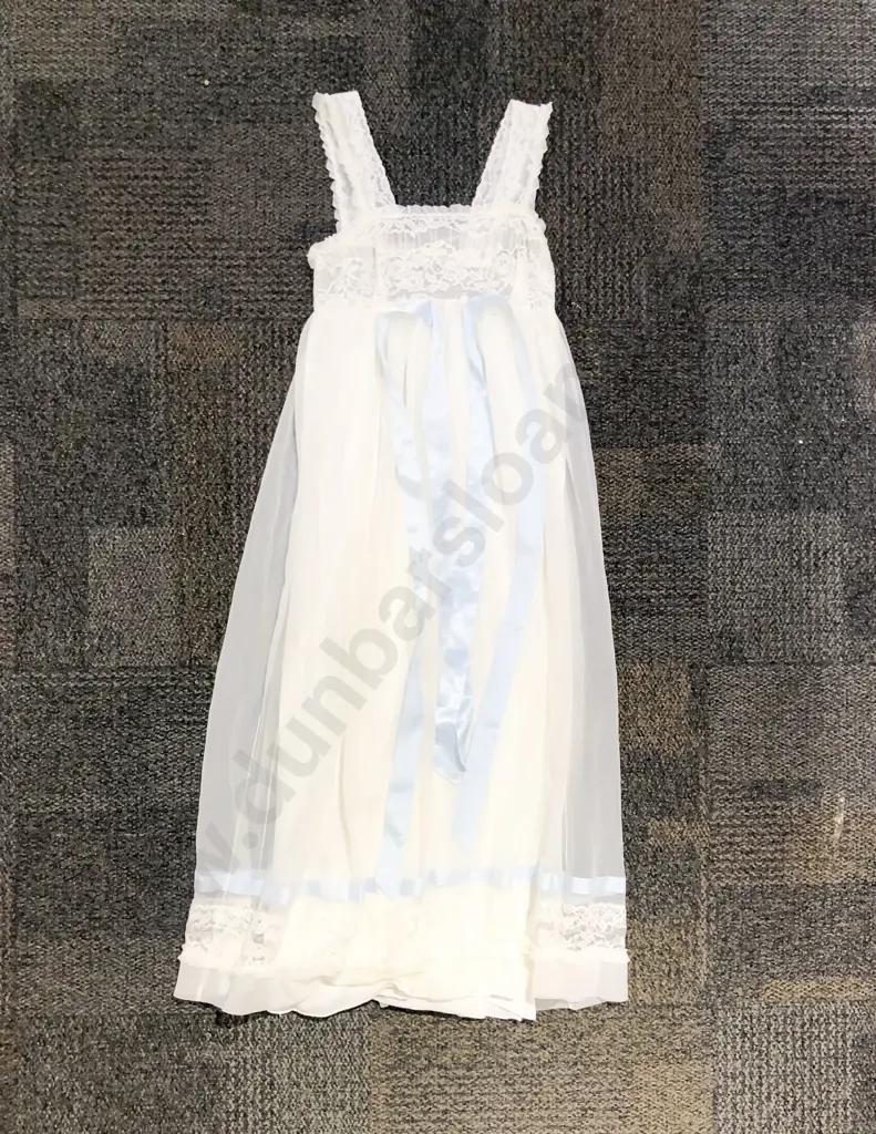 Qty of Assorted Table Covers and Ladies Togs etc. Image 1++