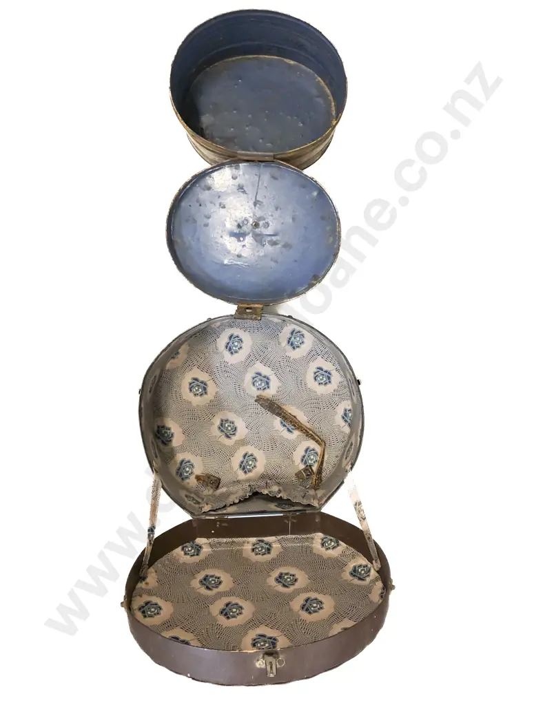 Two Vintage Hat Boxes Image 1++
