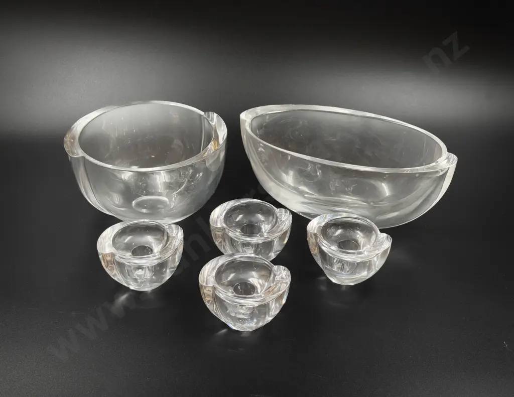 Small Qty of Glassware Image 1++