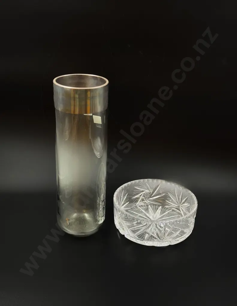 Decorative Glass Vase and Crystal Bowl Image 1++
