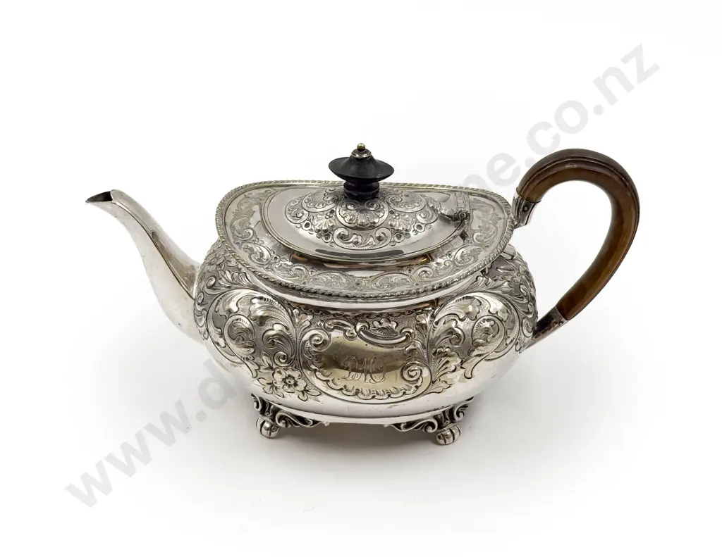 Four Place Plated Tea and Coffee Set Image 1++