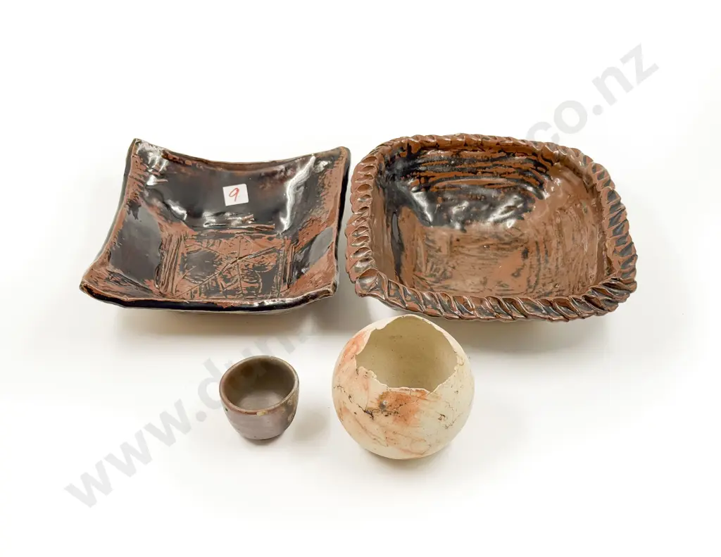 Four Pieces of NZ Pottery Image 1++