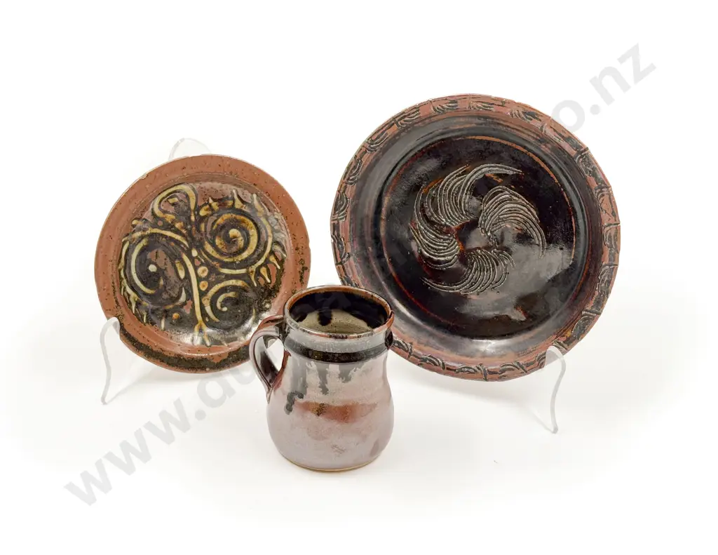 Three Pieces of Assorted NZ Pottery Image 1++