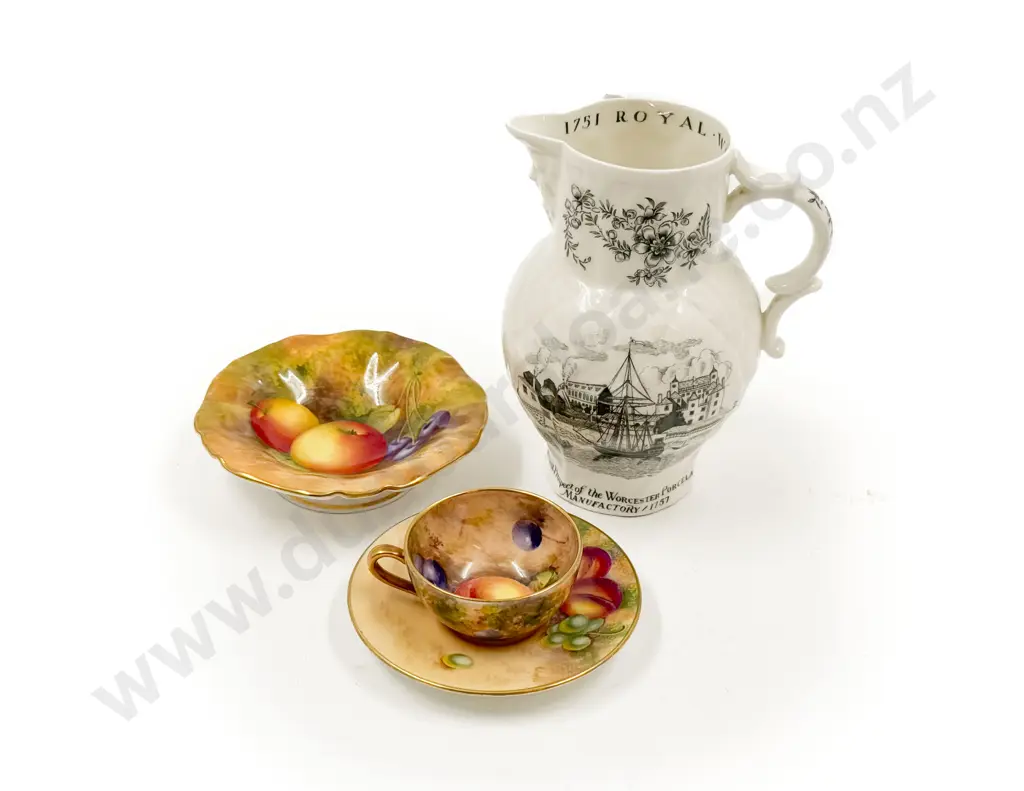 Four Pieces of Royal Worcester incl Miniature Cup and Saucer Image 1++