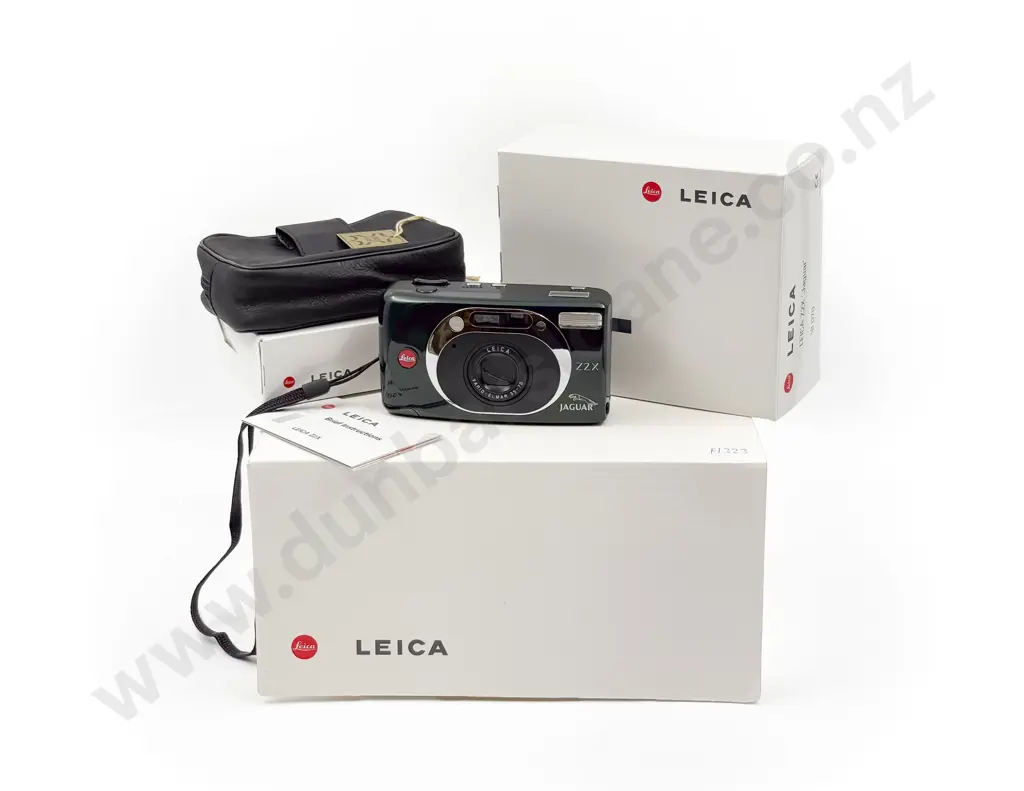 Leica 72X "Jaguar" Camera and Case in Original  Box Image 1++