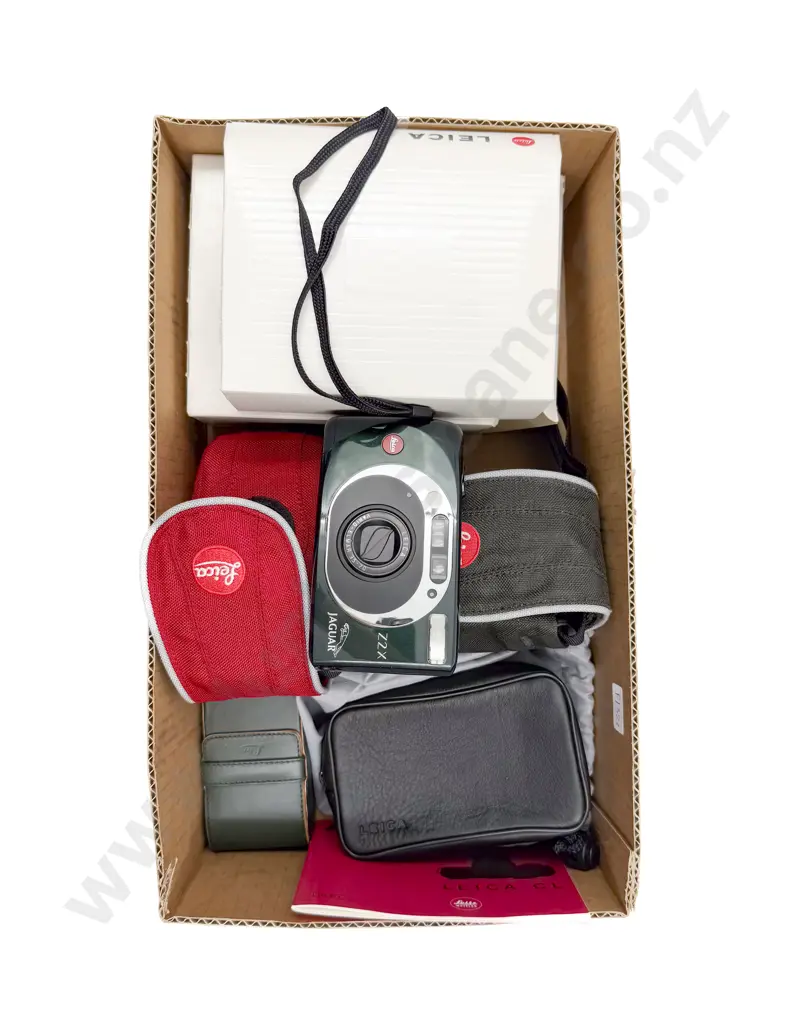Leica Z2X "Jaguar" In Box with Assorted Leica Carry Cases etc. Image 1++