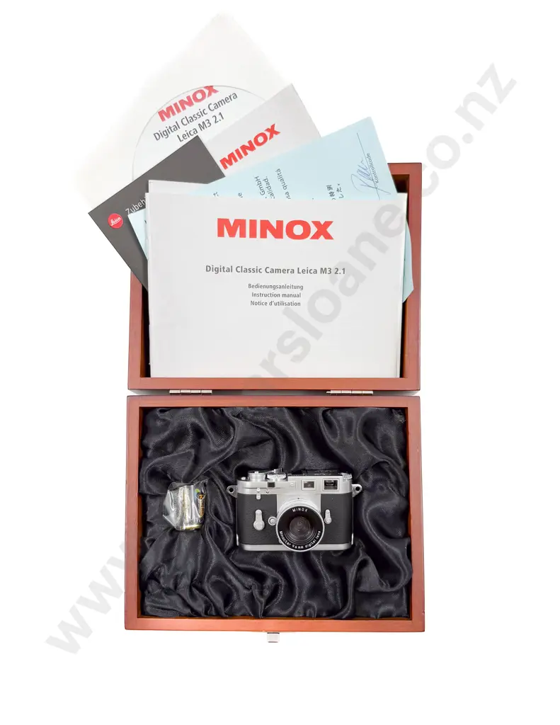 Minox "Minoctar" 9.6mm Miniature Digital Camera with Presentation Case Image 1++