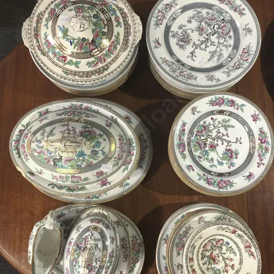 Minton's Part Dinner Set