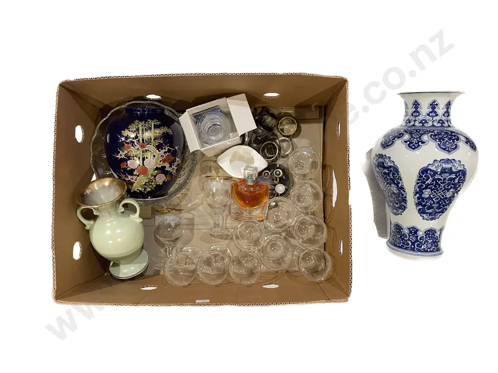 Qty of Assorted Glassware and Vases etc. Image 1++