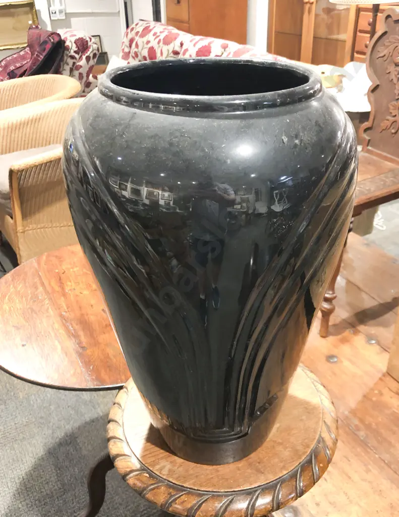 NZ Tapered Plant Pot Image 1++