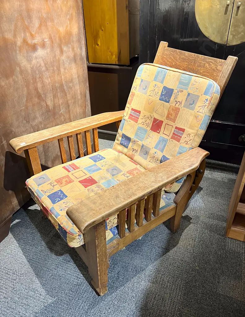 William Morris Style Oak Armchair Image 1++