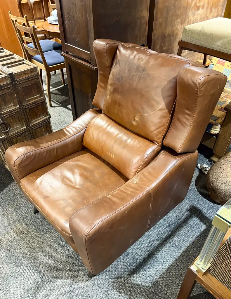 Modern Leather Recliner Image 1++