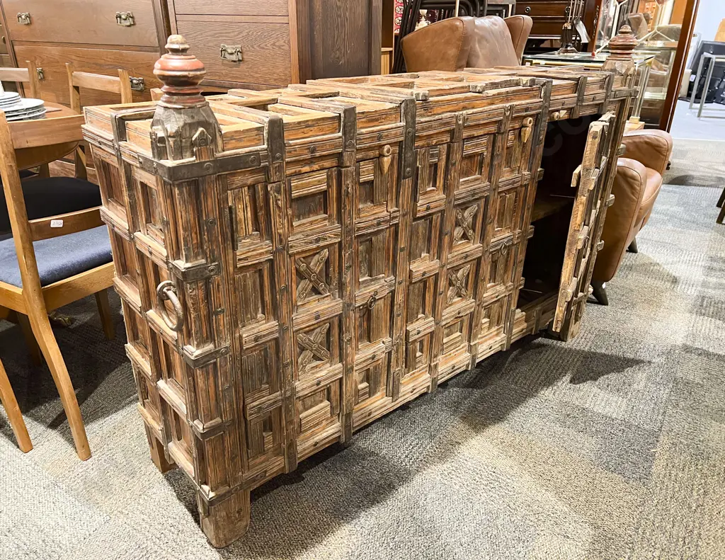 Antique Indian Dowry Chest Image 1++