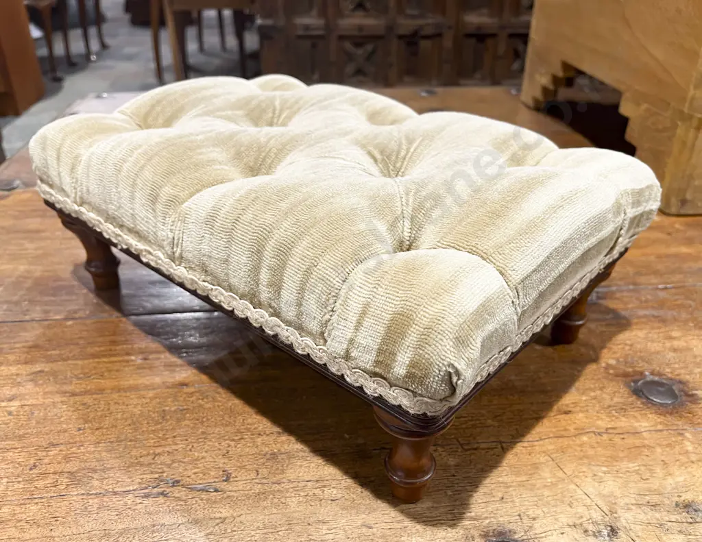 Buttoned Foot Stool Image 1++