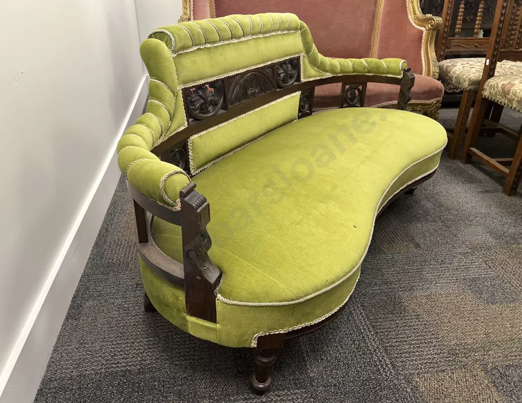 An Attractive Victorian Kidney Shaped Parlour Sofa Image 1++