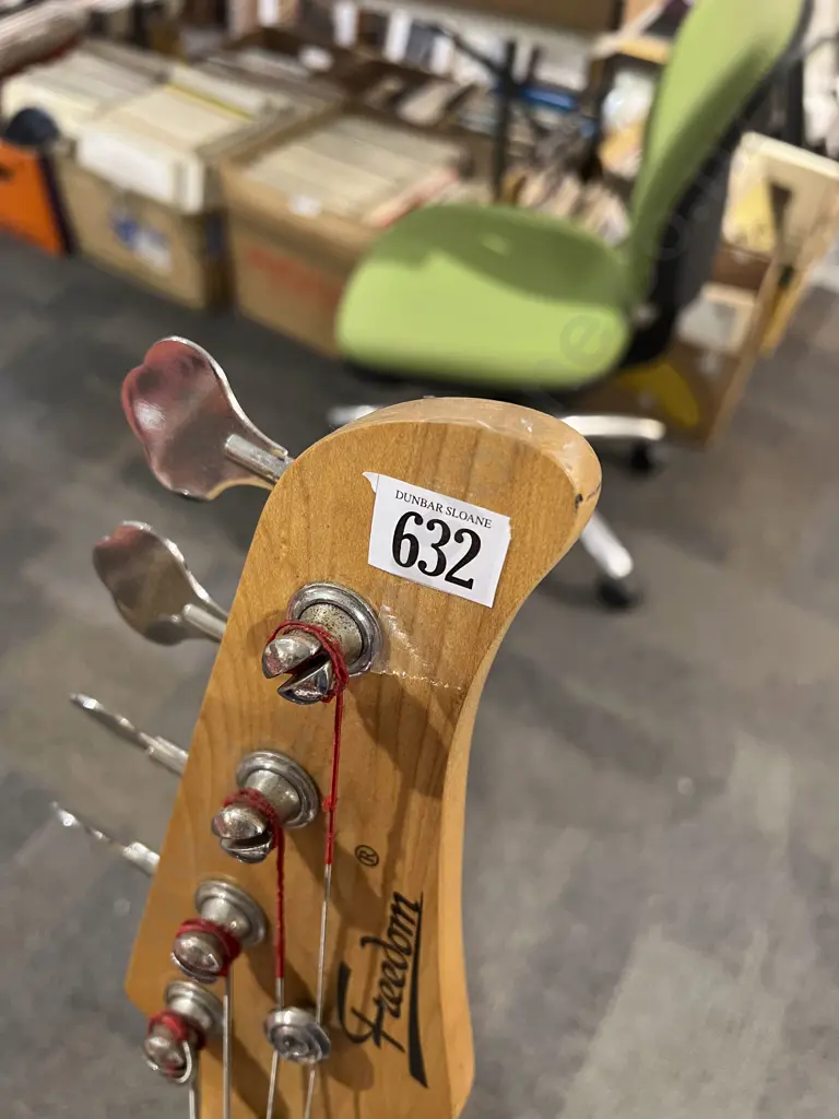 Electric Bass Guitar Image 1++