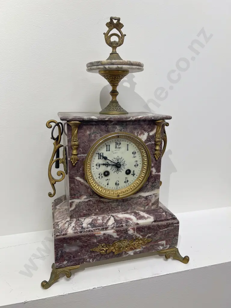 19th Century Marble and Ormolu Mantle Clock Image 1++