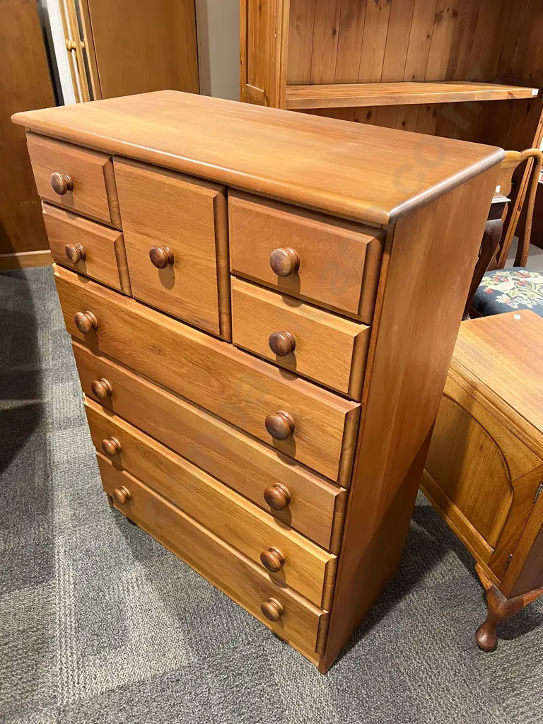 Modern Scotch Chest Image 1++